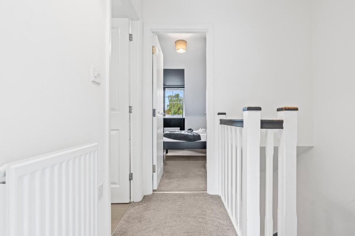Lotus Haus - Wellington Homes - With Off Road Parking Μπέρμιγχαμ Εξωτερικό φωτογραφία