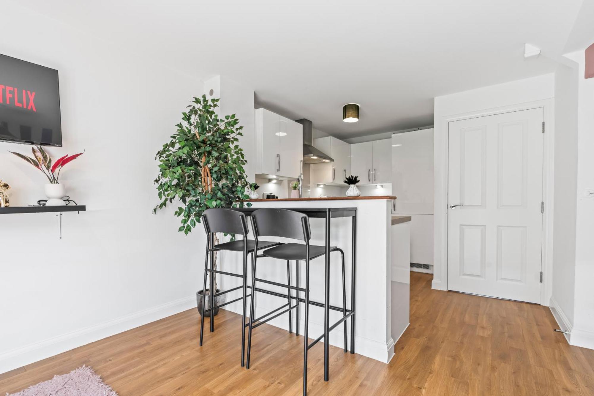 Lotus Haus - Wellington Homes - With Off Road Parking Μπέρμιγχαμ Εξωτερικό φωτογραφία